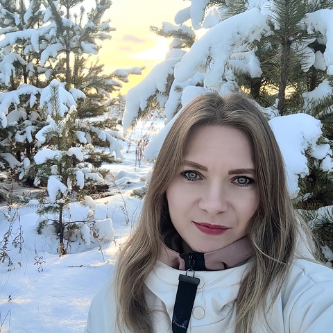 Александра Новокщёнова