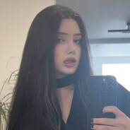 女 Qwerezbtw