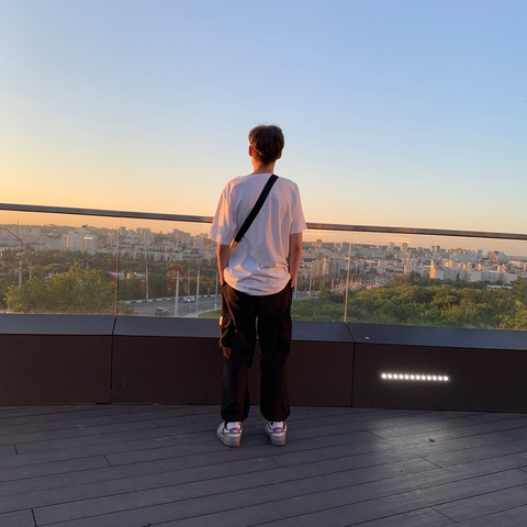 Дима Чикризов