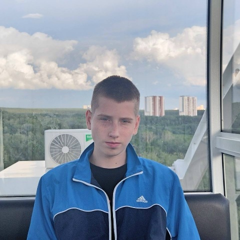 Роман Мазуров